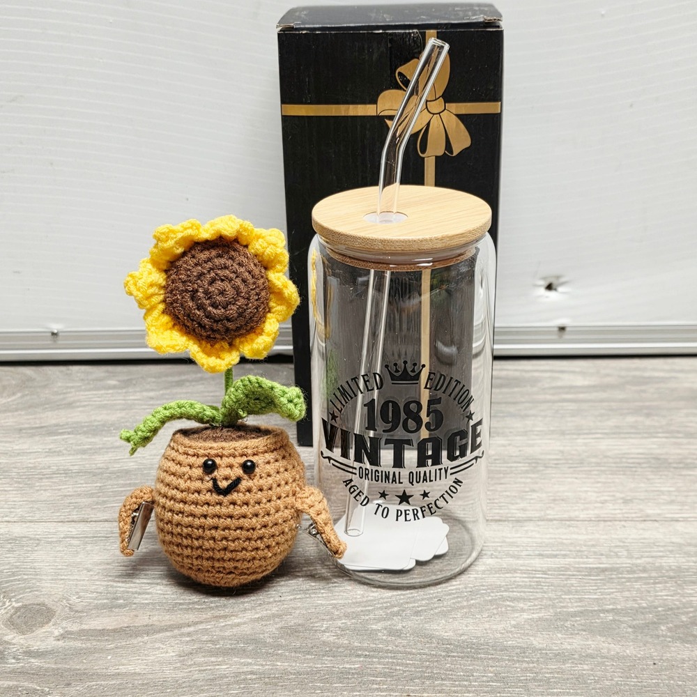 Glass Tumbler with Bamboo Lid & Crochet Sunflower gift set